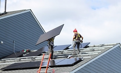 Crew PP Leesburg Virginia solar installation